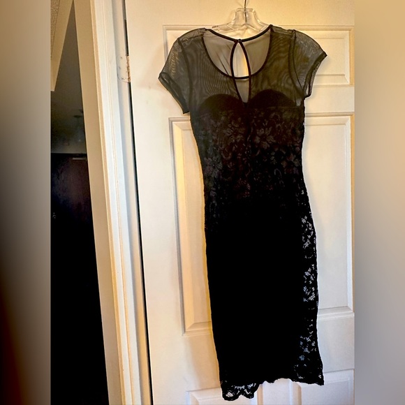 Womens elegant lace cocktail dress size M - Picture 1 of 6